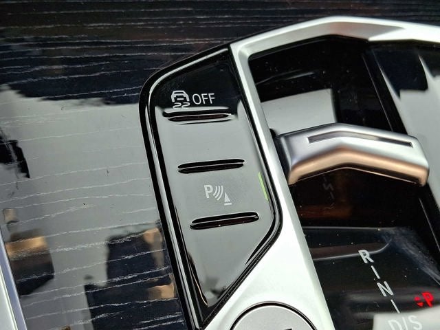 2023 BMW X7 xDrive40i Sports Activity Vehicle