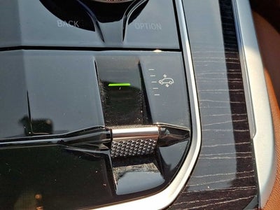 2023 BMW X7 xDrive40i Sports Activity Vehicle
