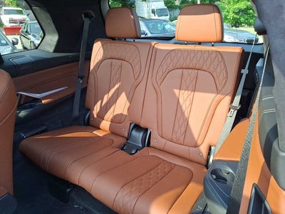 2023 BMW X7 xDrive40i Sports Activity Vehicle