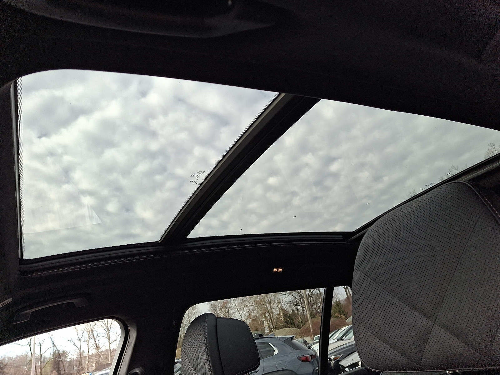 2025 BMW X7 xDrive40i Sports Activity Vehicle