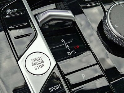 2025 BMW X7 xDrive40i Sports Activity Vehicle