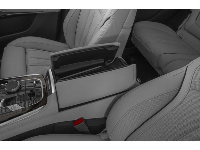 2027 BMW X7 xDrive40i Sports Activity Vehicle