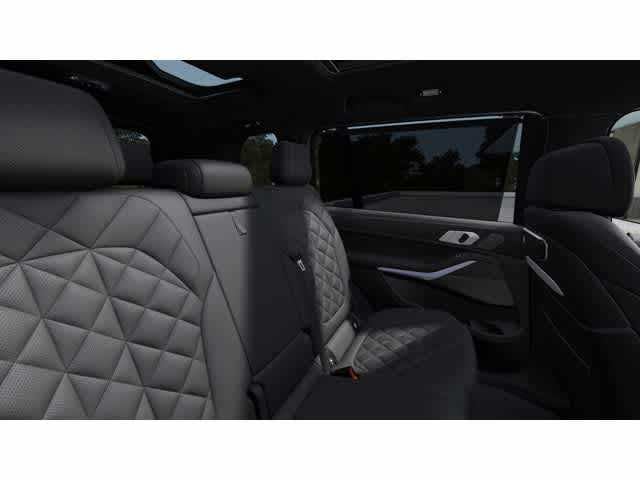 2027 BMW X7 xDrive40i Sports Activity Vehicle