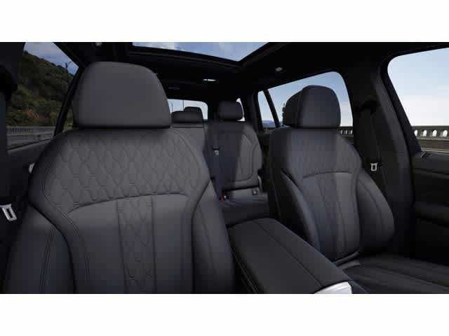 2027 BMW X7 xDrive40i Sports Activity Vehicle