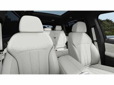 2027 BMW X7 xDrive40i Sports Activity Vehicle