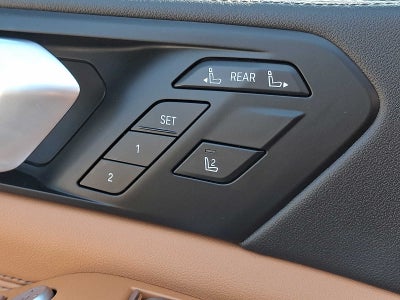 2023 BMW X7 xDrive40i Sports Activity Vehicle