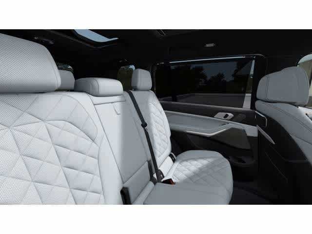 2027 BMW X7 xDrive40i Sports Activity Vehicle