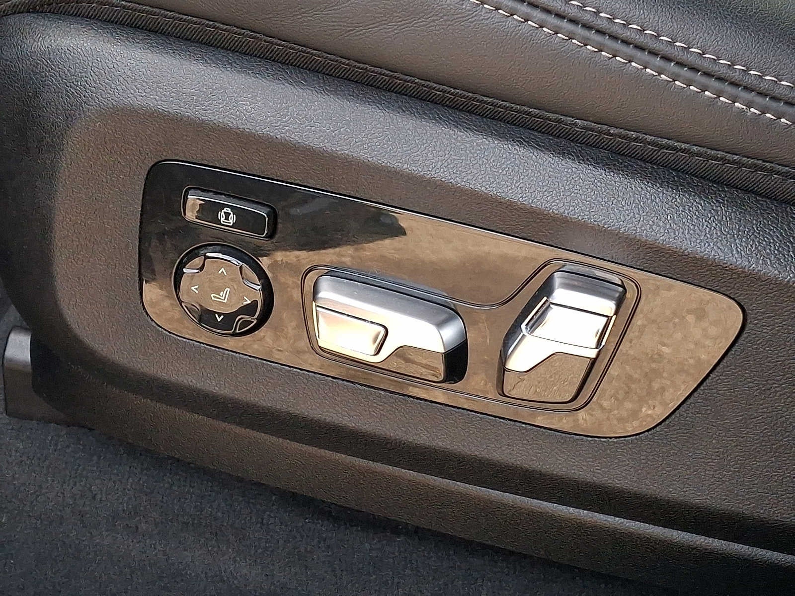 2025 BMW X5 xDrive40i Sports Activity Vehicle