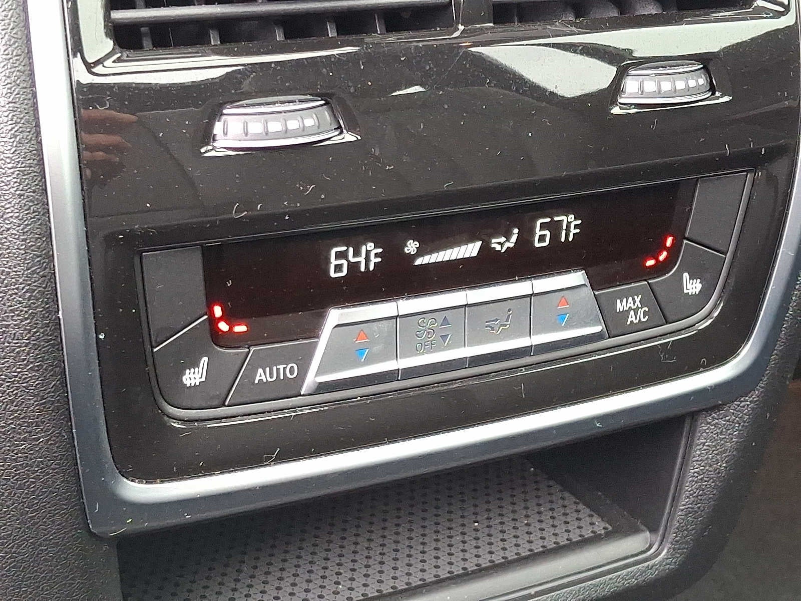 2025 BMW X7 M60i Sports Activity Vehicle