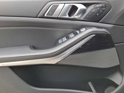 2025 BMW X7 M60i Sports Activity Vehicle