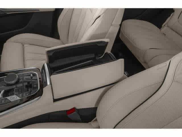 2027 BMW X7 M60i Sports Activity Vehicle