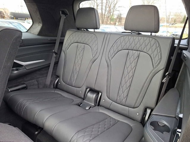 2025 BMW X7 M60i Sports Activity Vehicle