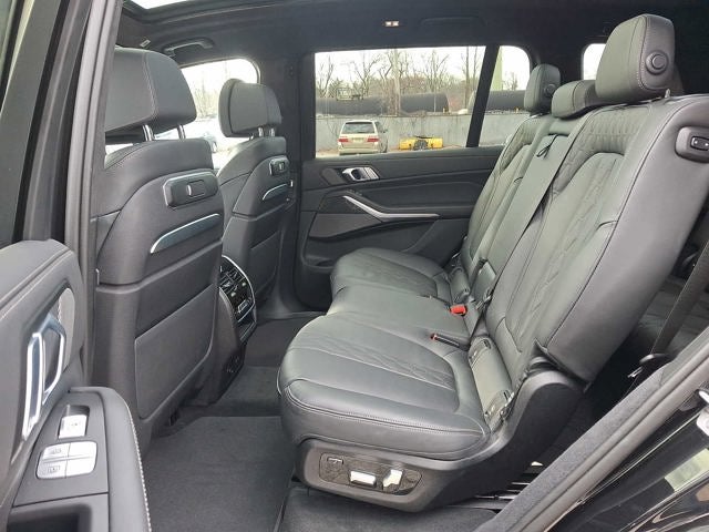 2025 BMW X7 M60i Sports Activity Vehicle