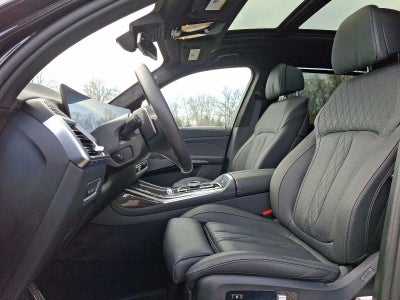 2025 BMW X7 M60i Sports Activity Vehicle