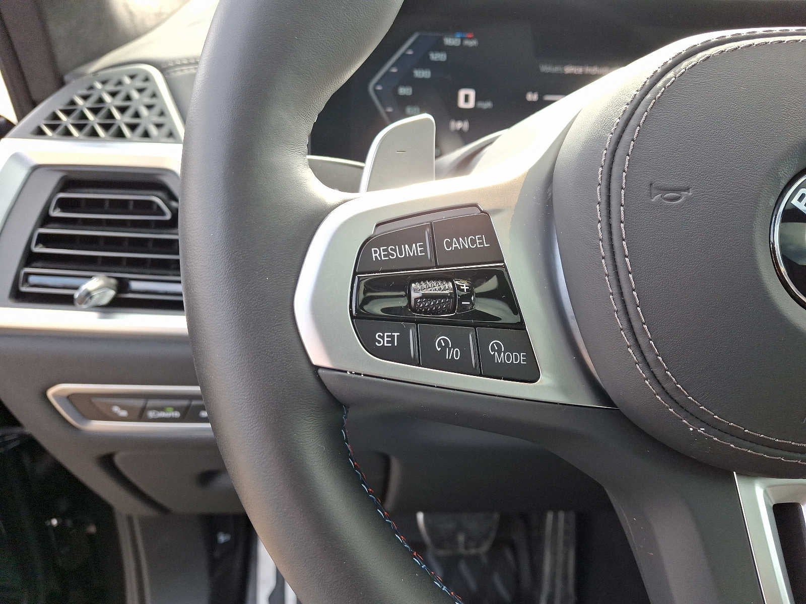 2025 BMW X7 M60i Sports Activity Vehicle