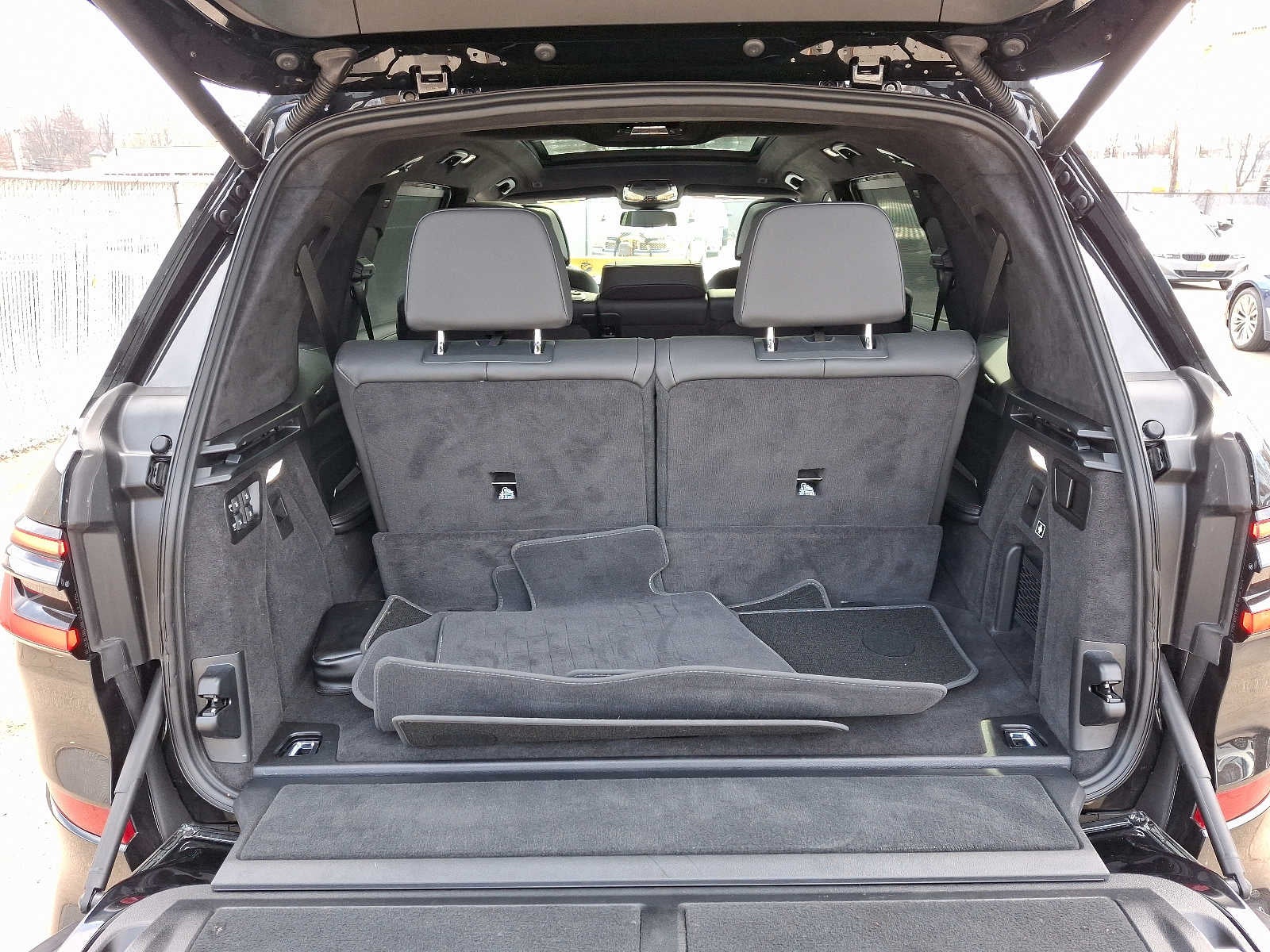 2025 BMW X7 M60i Sports Activity Vehicle