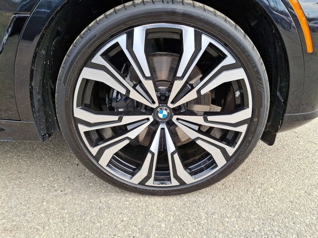 2025 BMW X7 M60i Sports Activity Vehicle