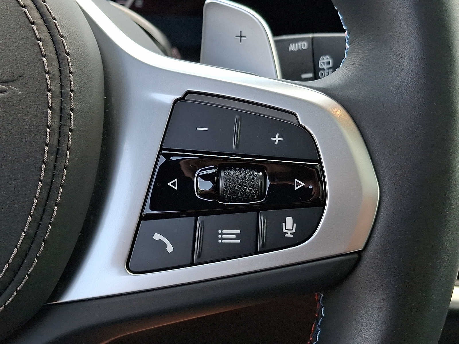 2025 BMW X5 M60i Sports Activity Vehicle