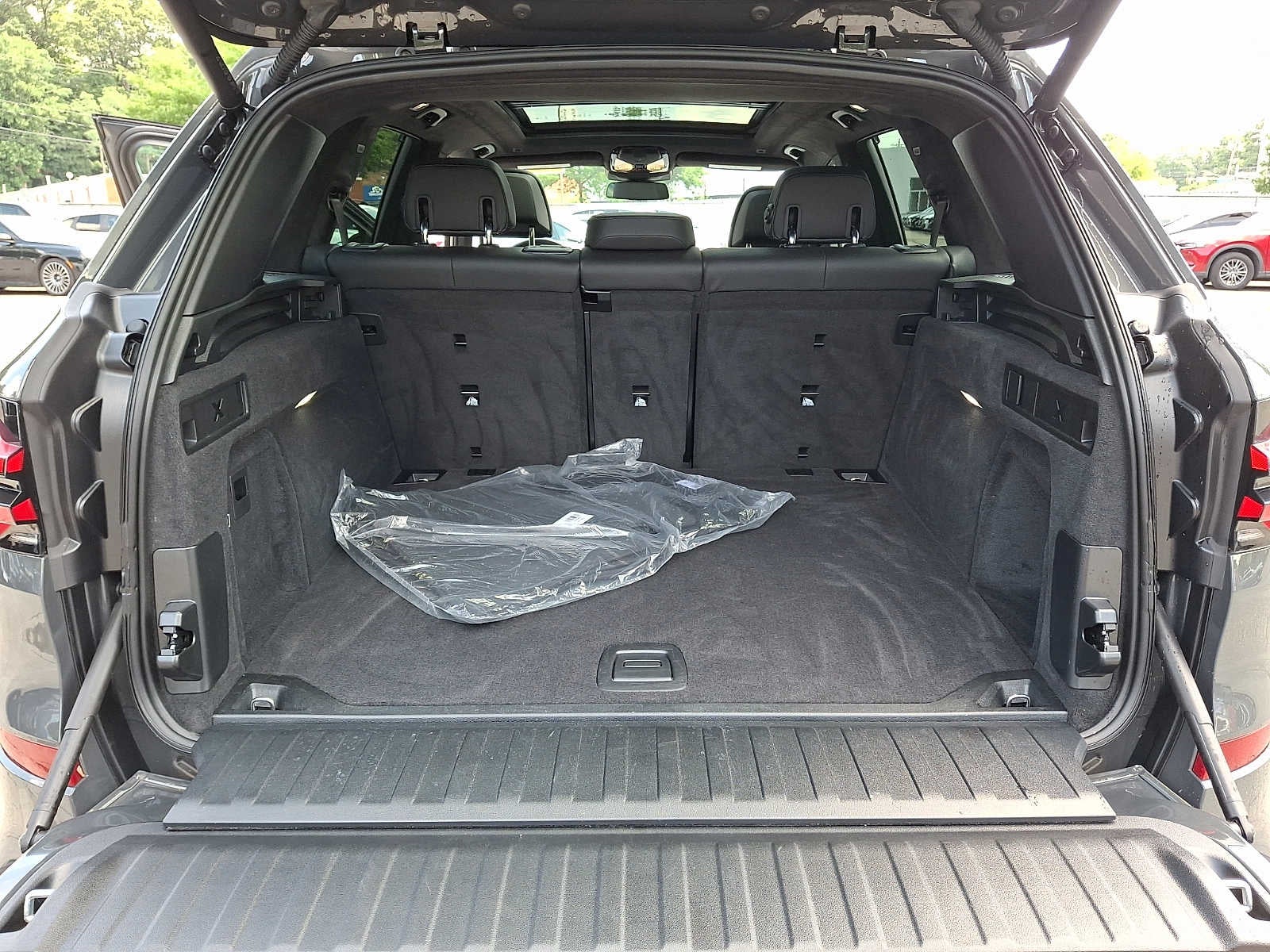2025 BMW X5 M60i Sports Activity Vehicle