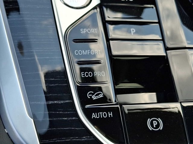 2025 BMW X5 M60i Sports Activity Vehicle