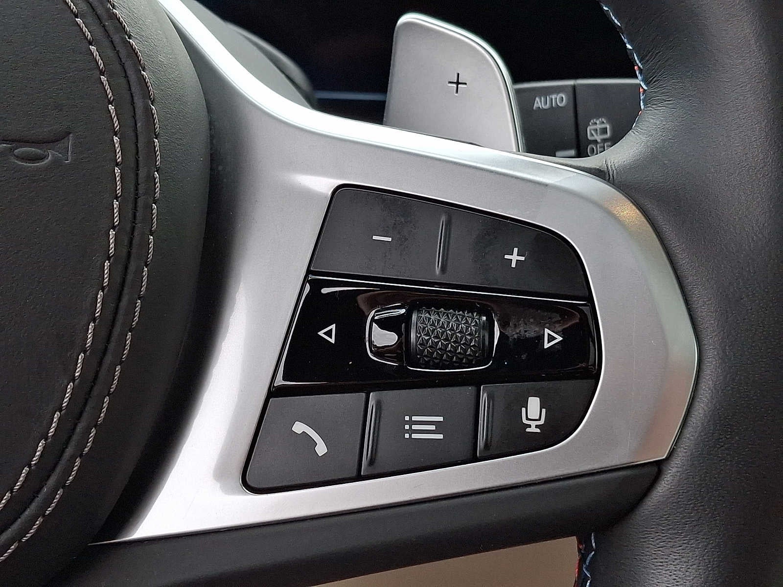 2024 BMW X5 M60i Sports Activity Vehicle
