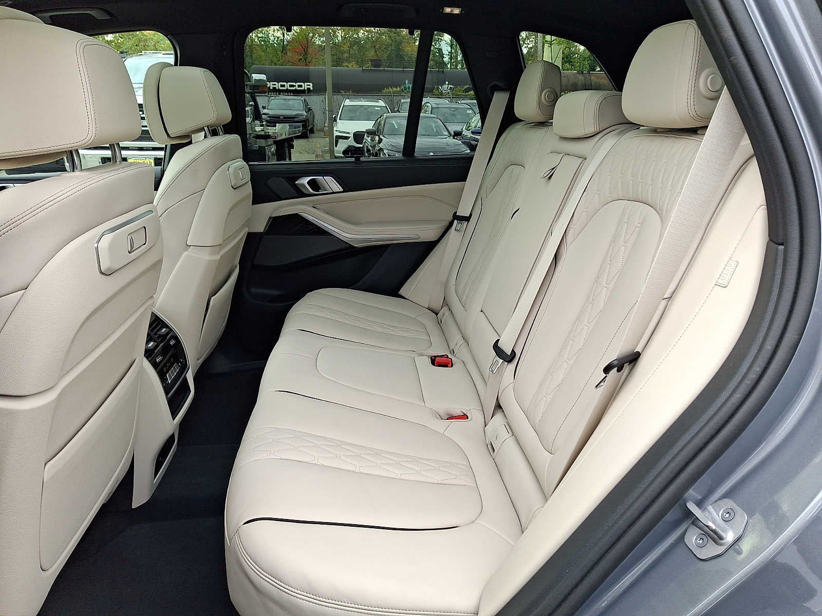 2024 BMW X5 M60i Sports Activity Vehicle