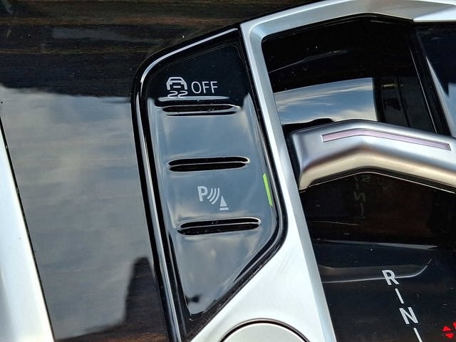 2025 BMW X6 xDrive40i Sports Activity Coupe
