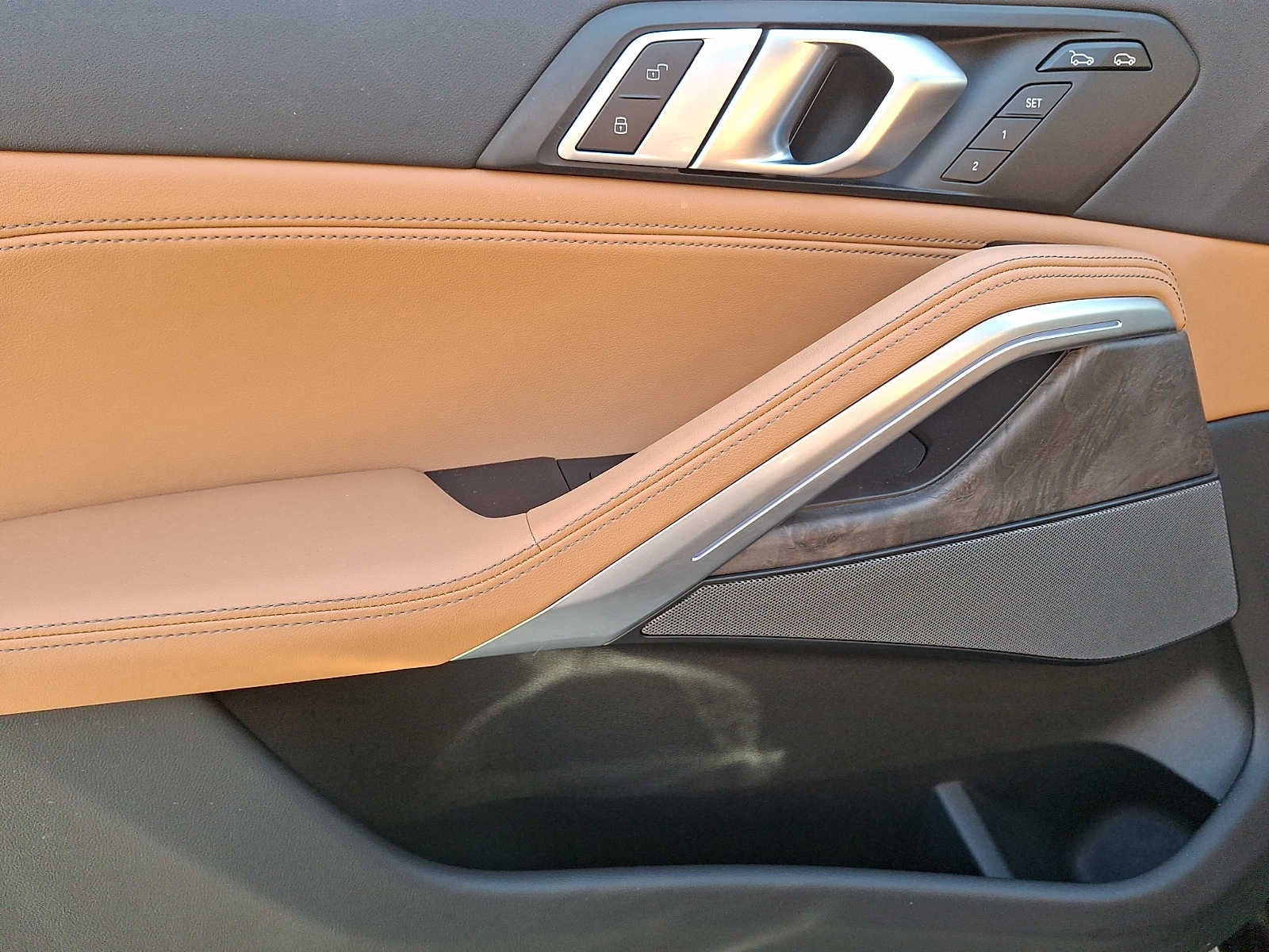 2024 BMW X6 xDrive40i Sports Activity Coupe