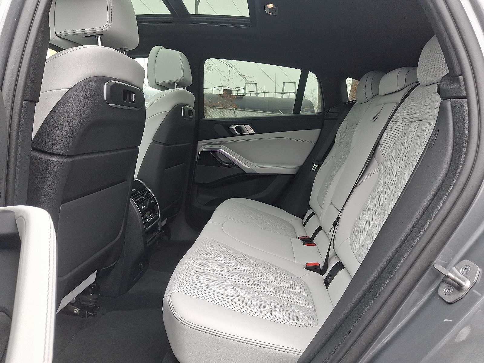 2024 BMW X6 xDrive40i Sports Activity Coupe