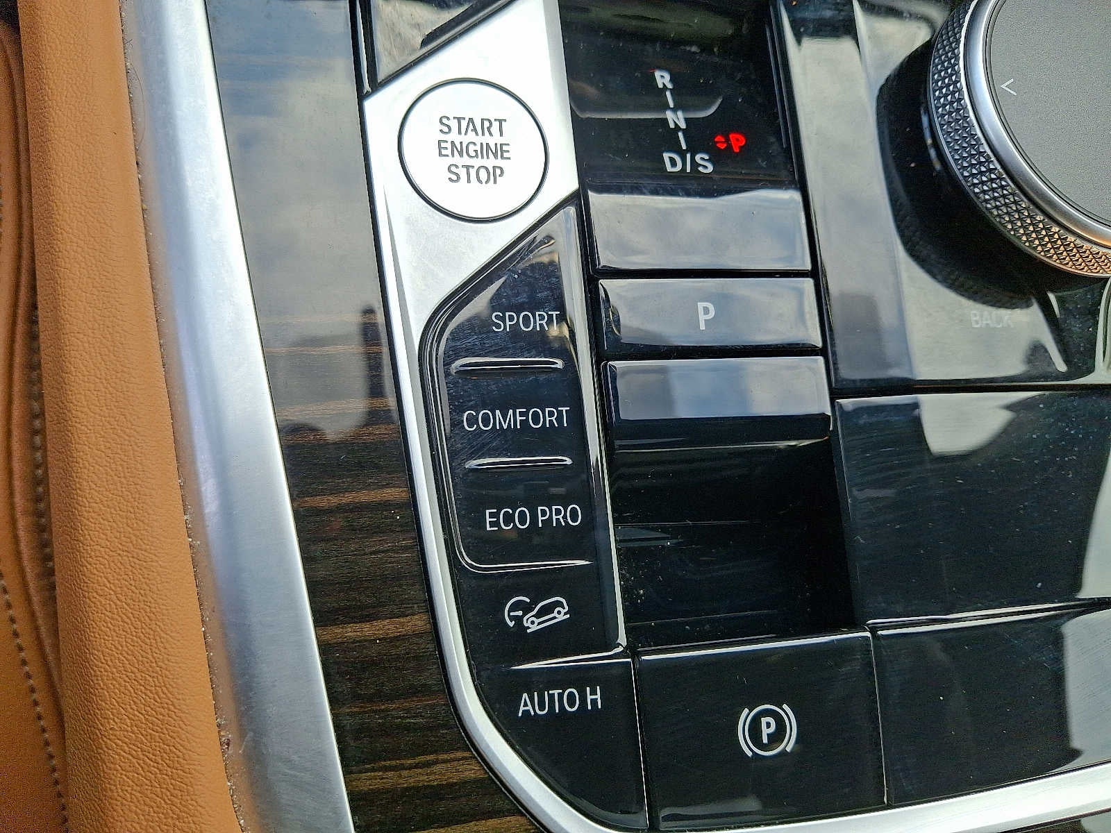 2025 BMW X6 xDrive40i Sports Activity Coupe