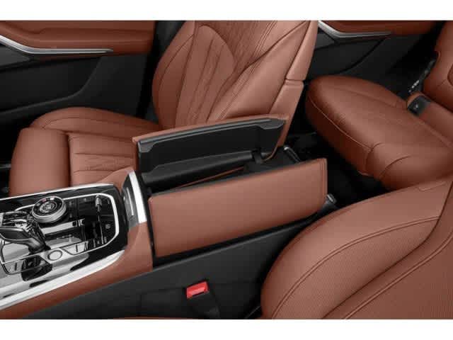 2026 BMW X7 ALPINA XB7 Sports Activity Vehicle