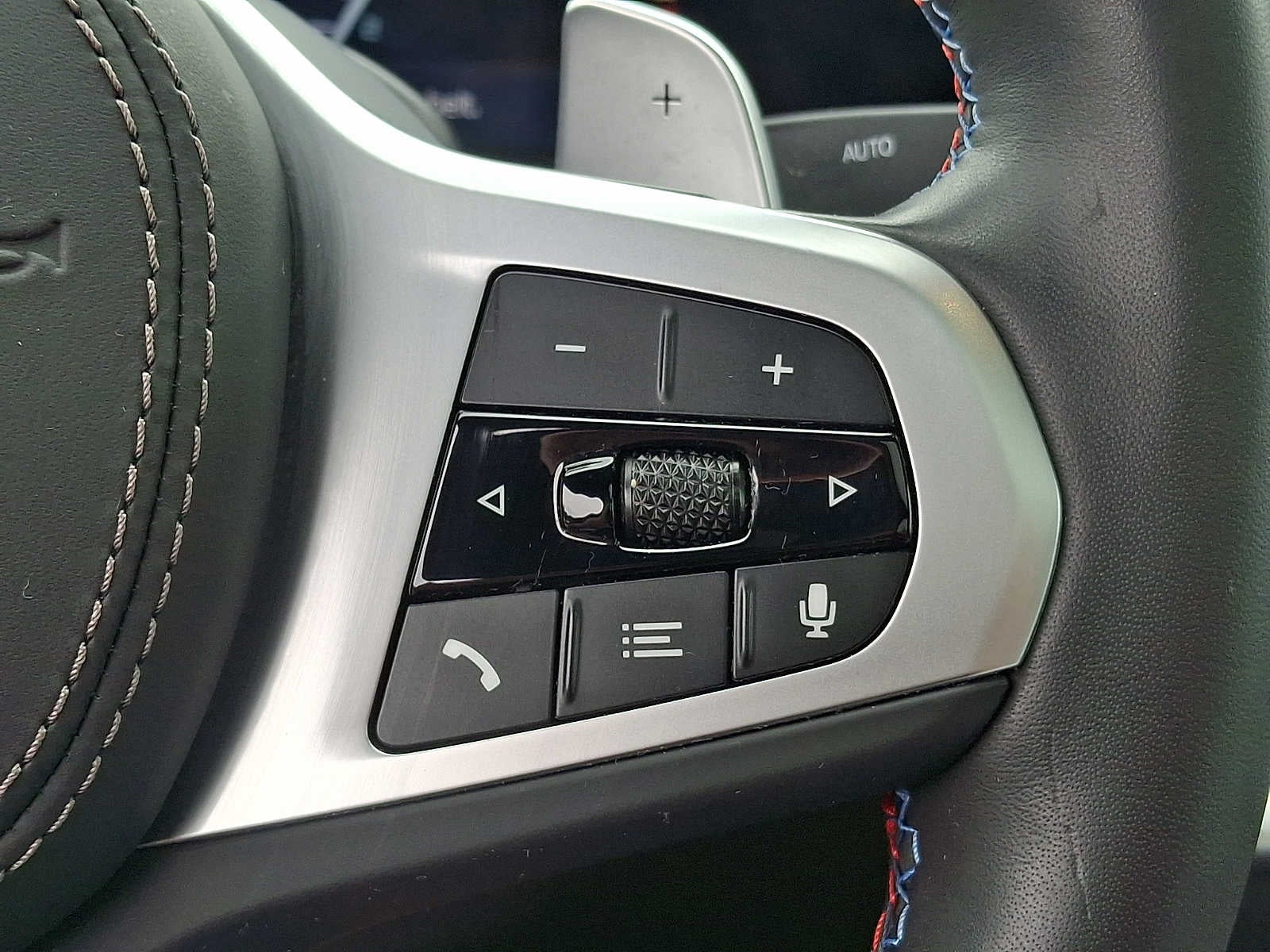 2025 BMW X6 M60i Sports Activity Coupe