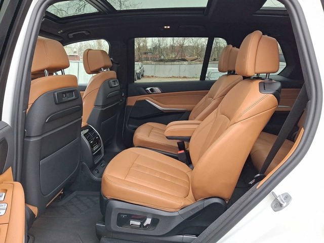 2022 BMW X7 xDrive40i Sports Activity Vehicle