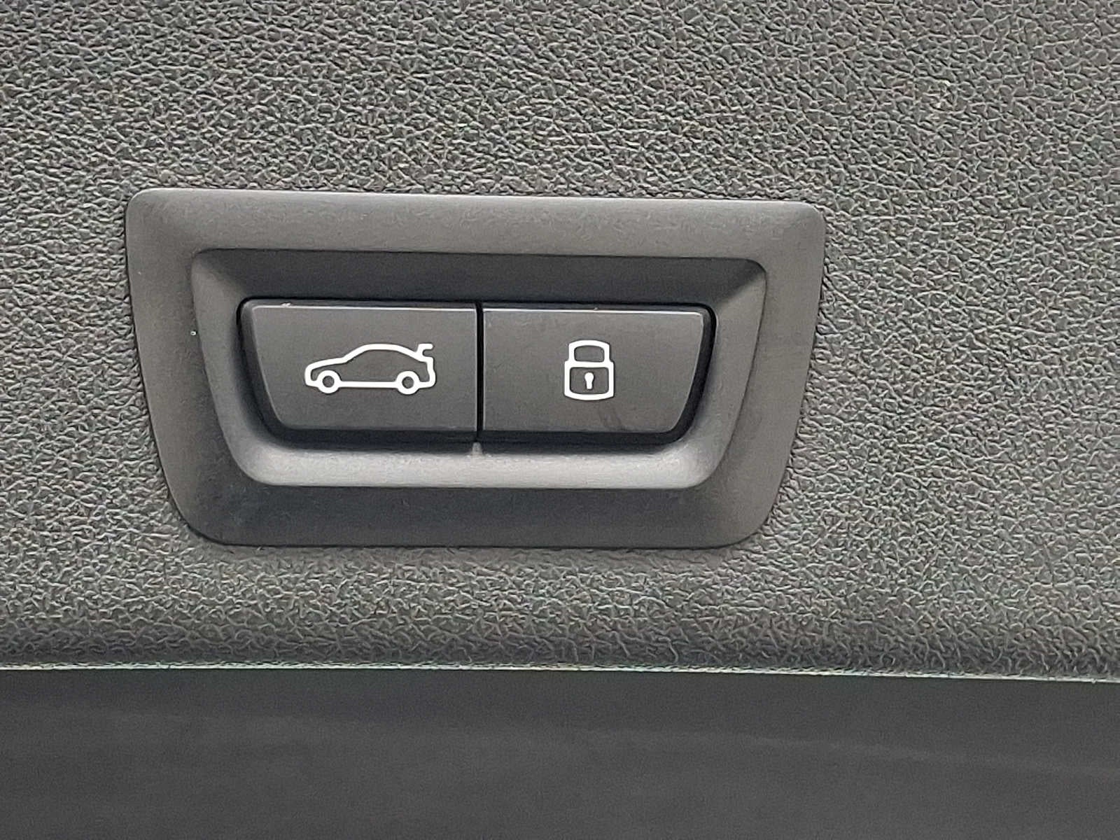 2023 BMW X6 xDrive40i Sports Activity Coupe