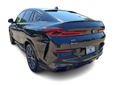 2022 BMW X6 M50i Sports Activity Coupe