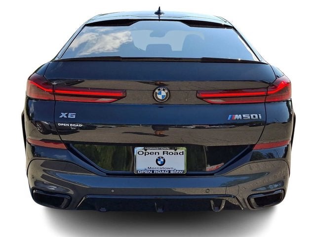2022 BMW X6 M50i Sports Activity Coupe