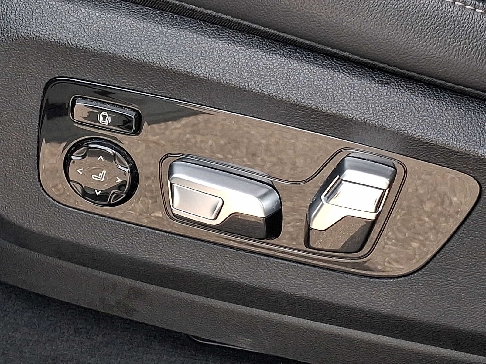 2020 BMW X5 M50i Sports Activity Vehicle