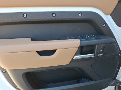 2026 Land Rover Defender 110 P400 X-Dynamic SE
