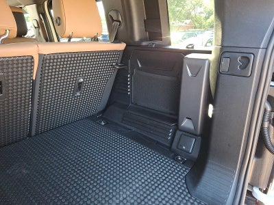 2026 Land Rover Defender 110 P400 X-Dynamic SE