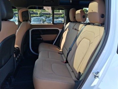 2026 Land Rover Defender 110 P400 X-Dynamic SE