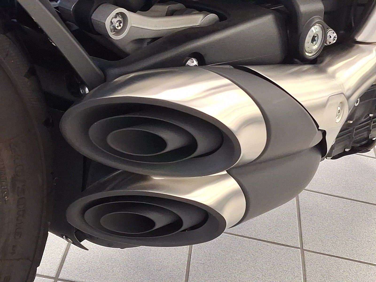 2022 TRIUMPH ROCKET 3 GT Base
