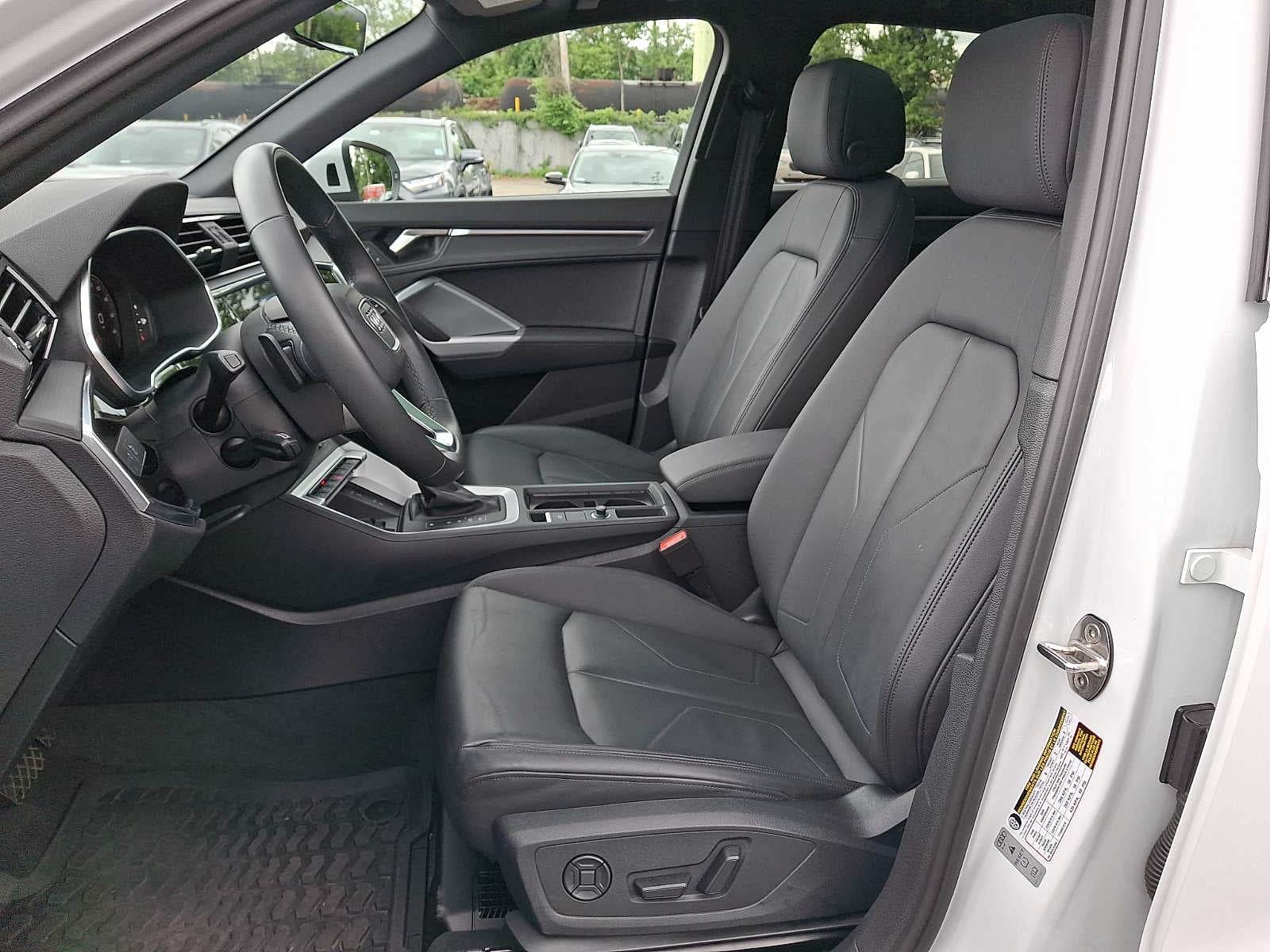 2024 Audi Q3 S line Premium Plus 45 TFSI quattro
