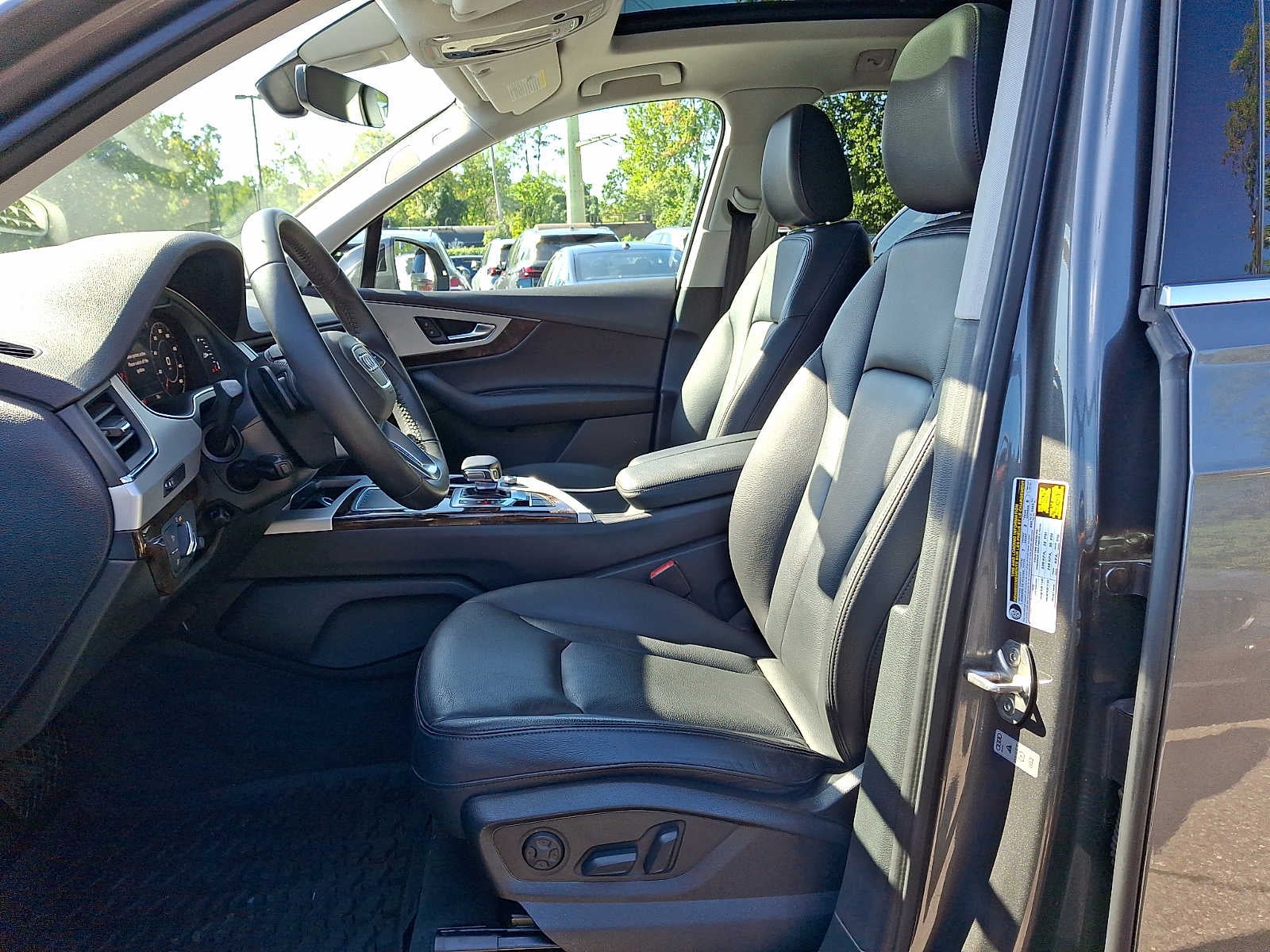2019 Audi Q7 Premium Plus 45 TFSI quattro