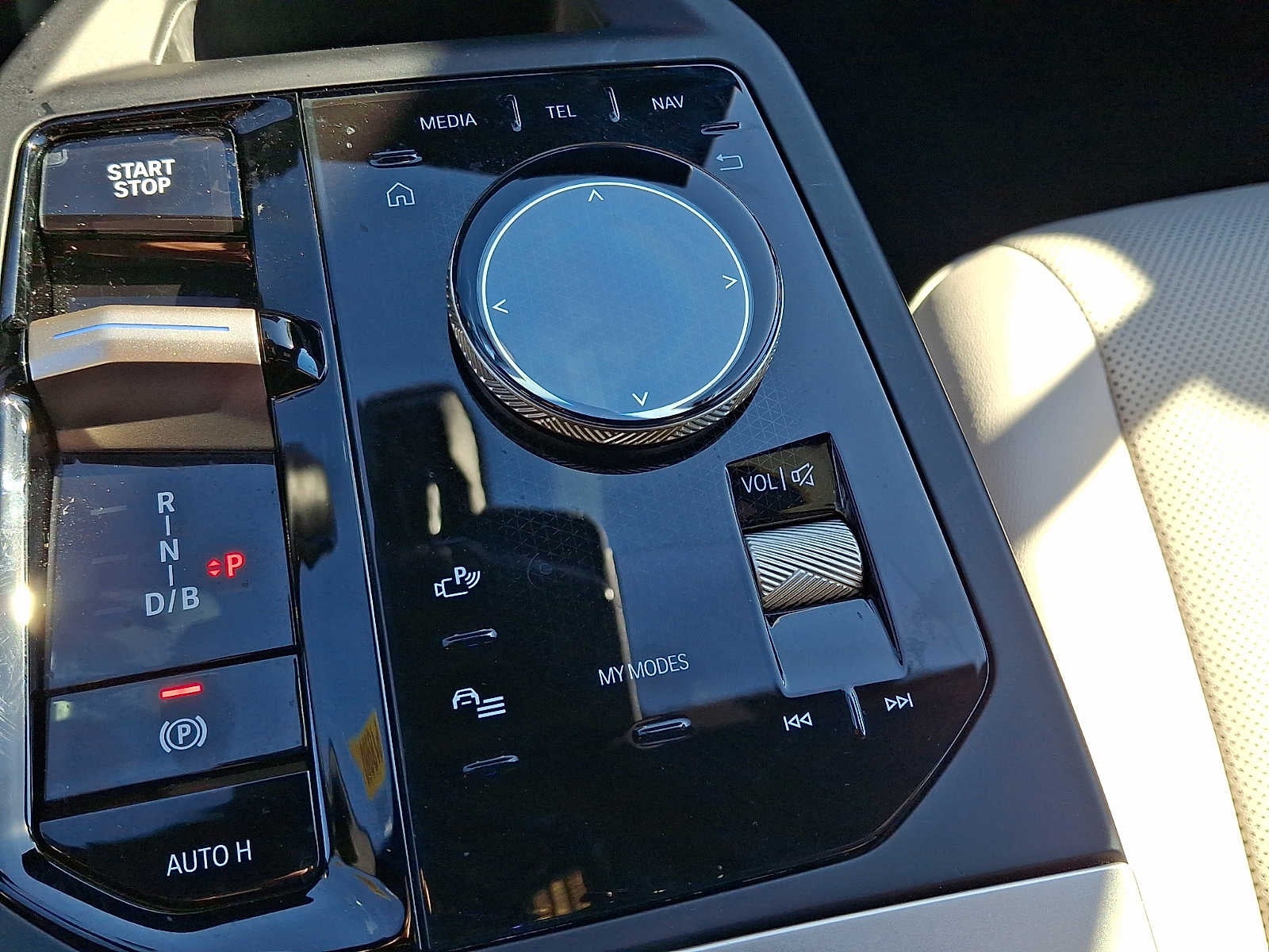 2024 BMW iX xDrive50 Sports Activity Vehicle