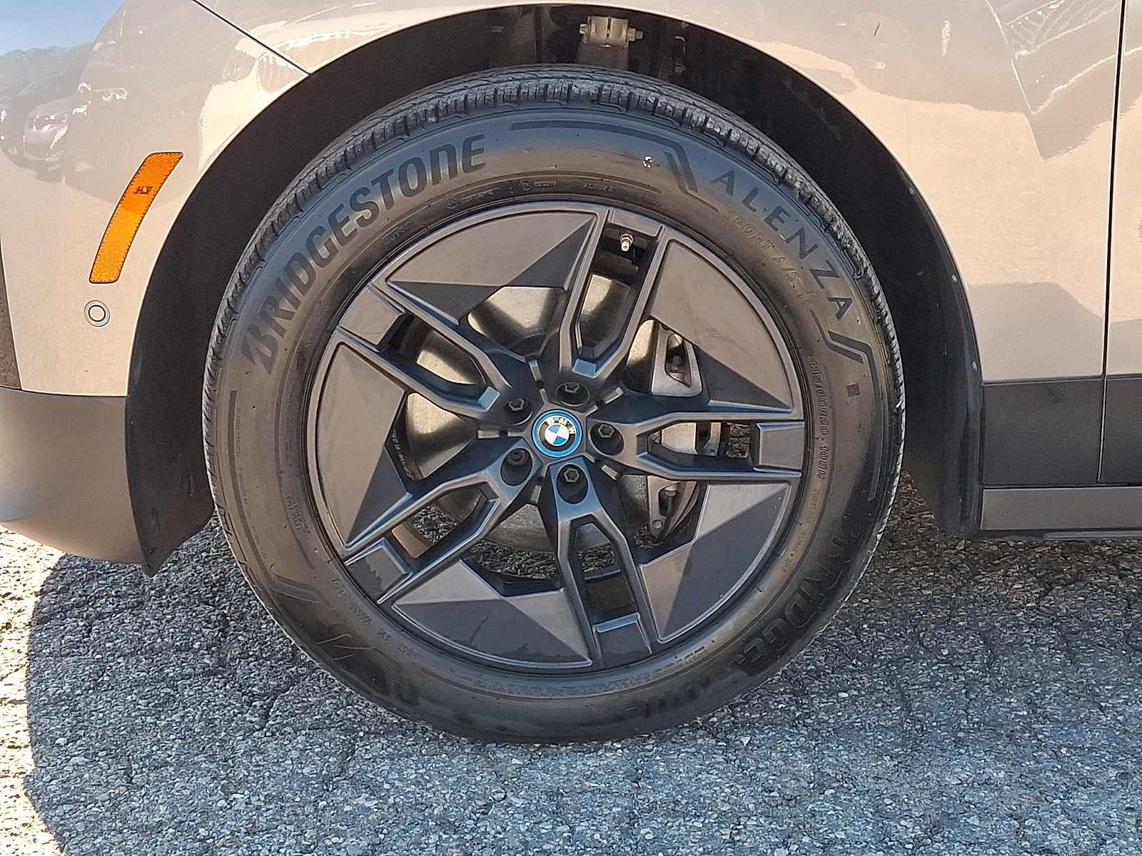2024 BMW iX xDrive50 Sports Activity Vehicle