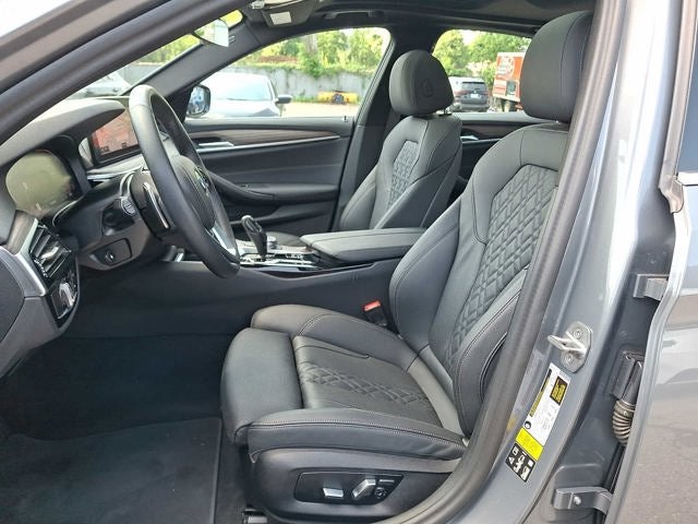 2023 BMW 5 Series 530i xDrive Sedan