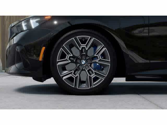 2026 BMW 5 Series 550e xDrive Sedan