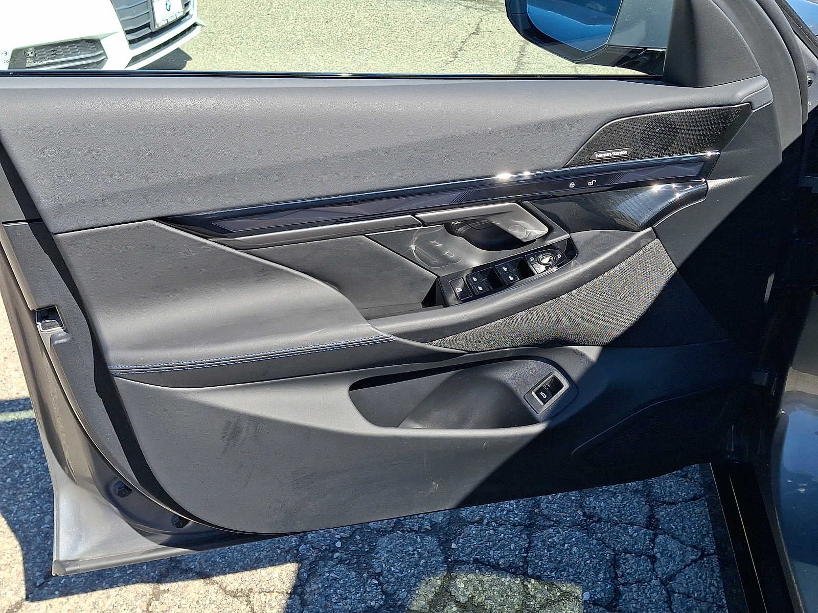 2026 BMW 5 Series 550e xDrive Sedan