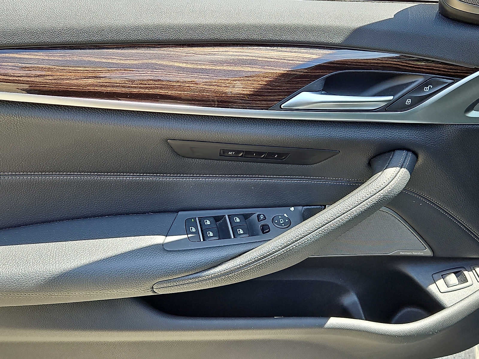 2023 BMW 5 Series 530e xDrive Plug-In Hybrid