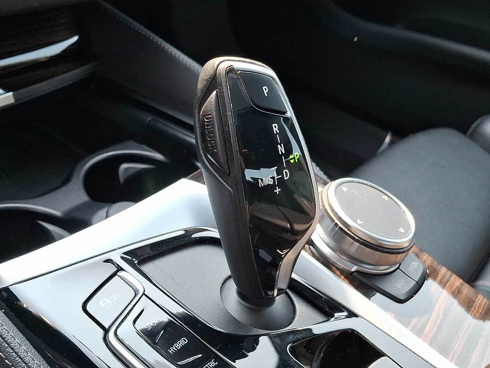 2023 BMW 5 Series 530e xDrive Plug-In Hybrid